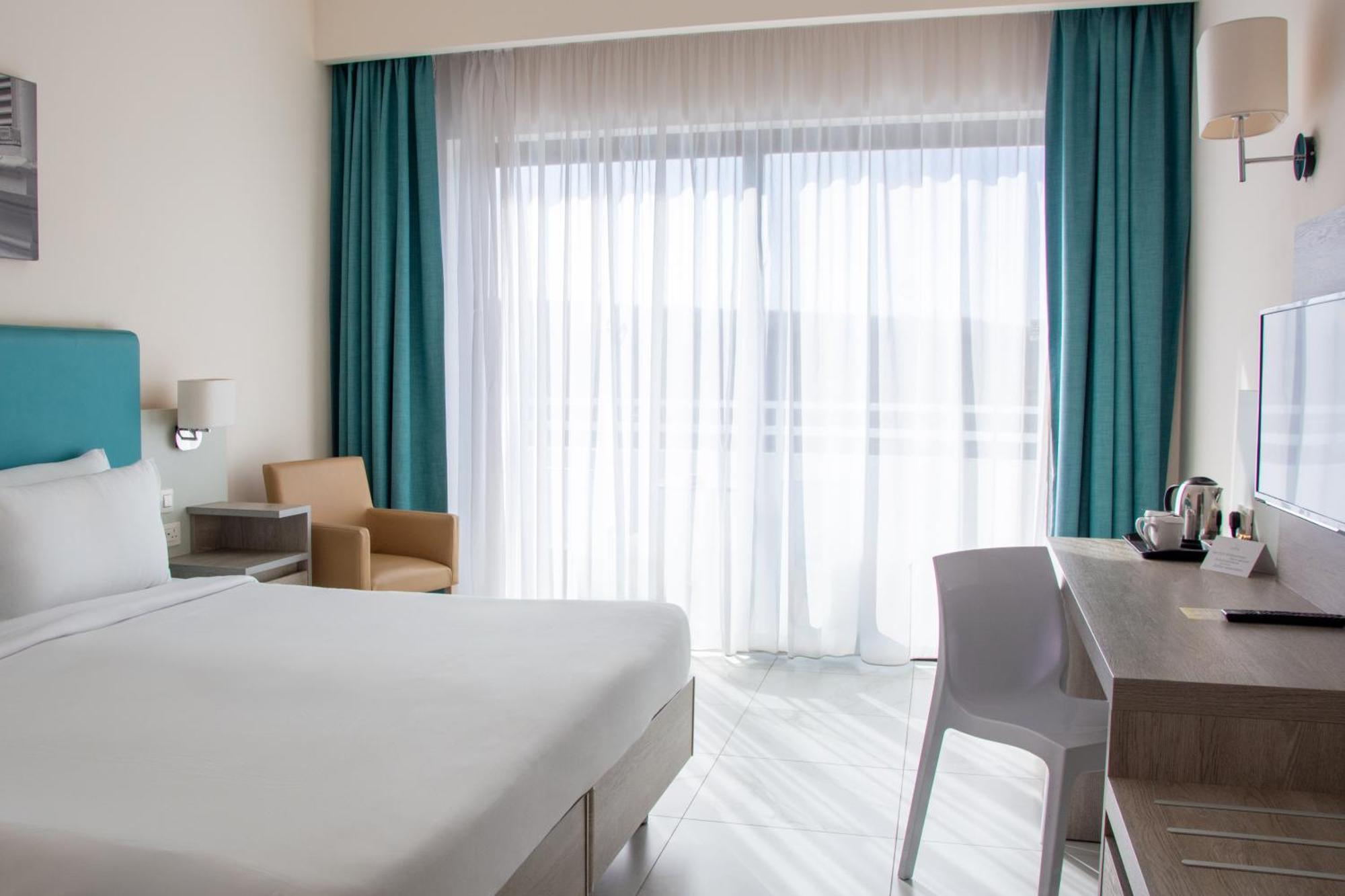 Riviera Spa Resort - Adults Only Mellieha Ngoại thất bức ảnh