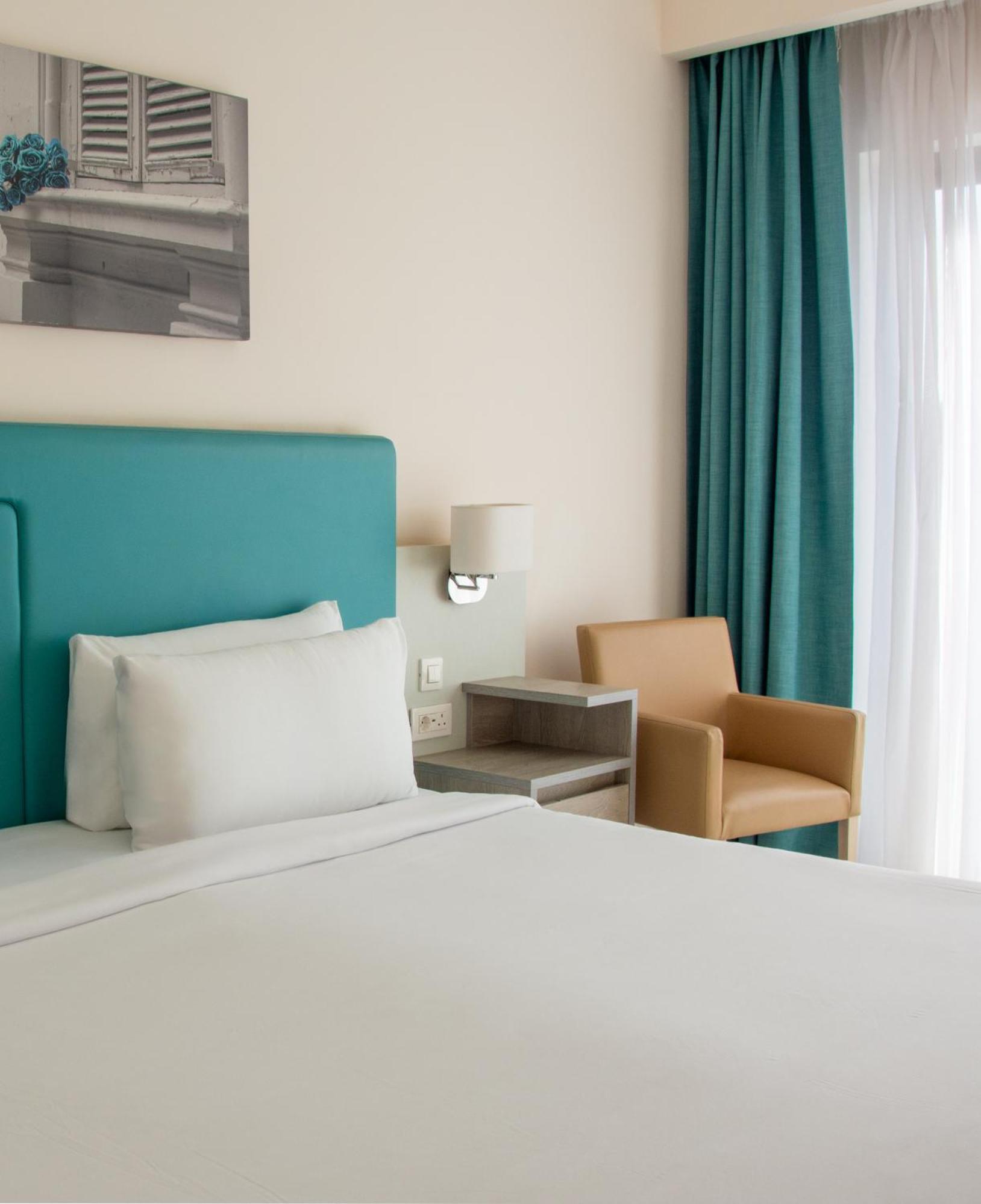 Riviera Spa Resort - Adults Only Mellieha Ngoại thất bức ảnh